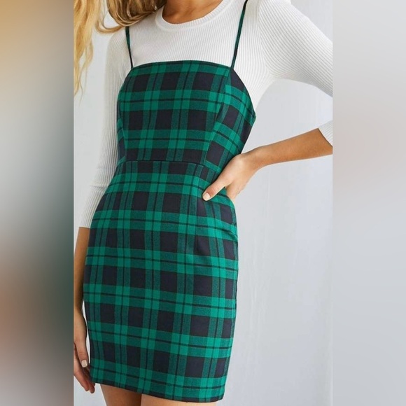 Forever 21 Plaid Green spaghetti dress - Picture 2 of 9